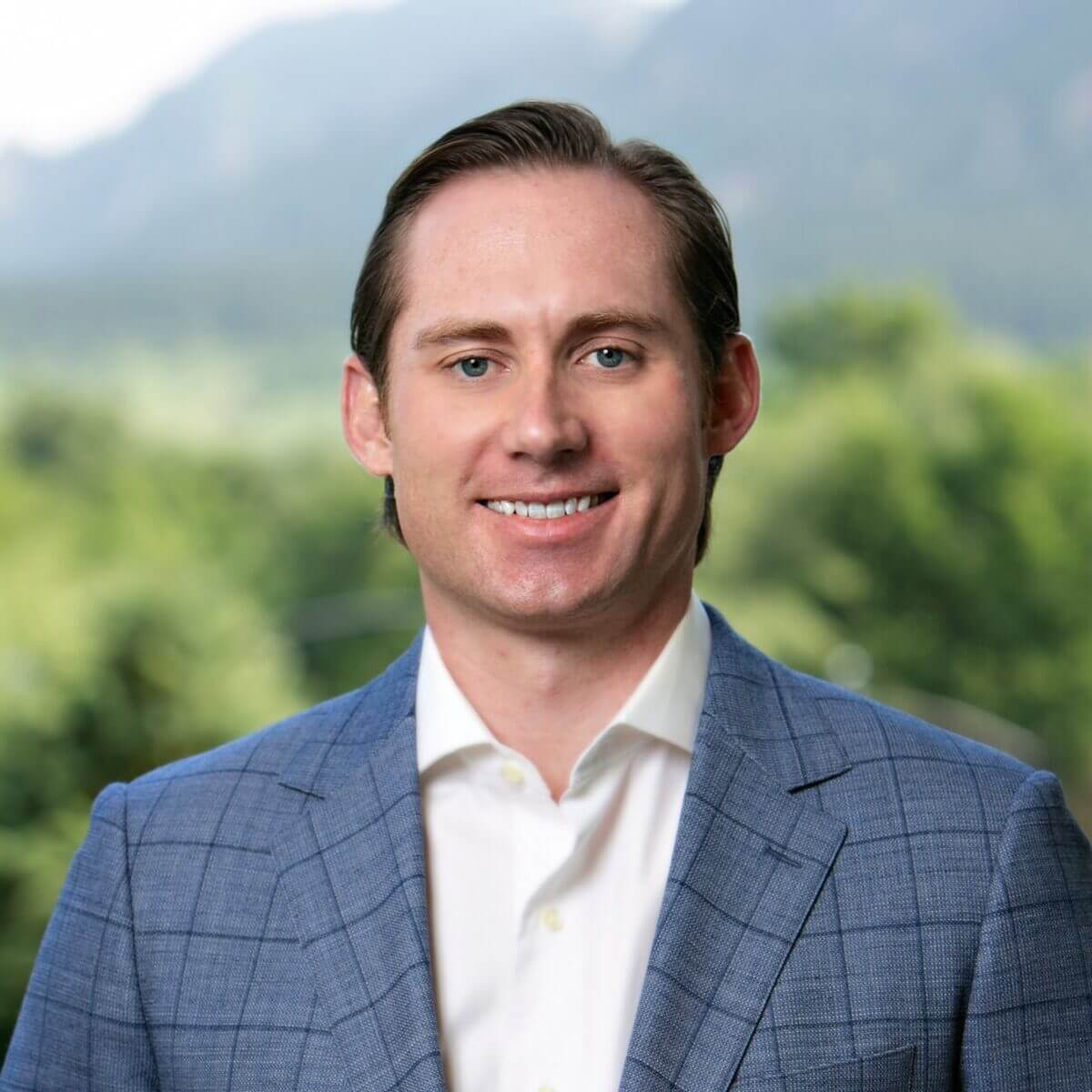 Portrait of Andrew Welch.